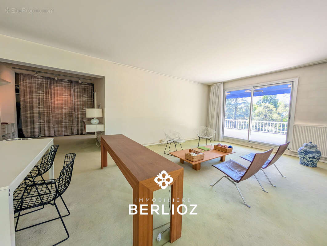 Appartement à MEYLAN