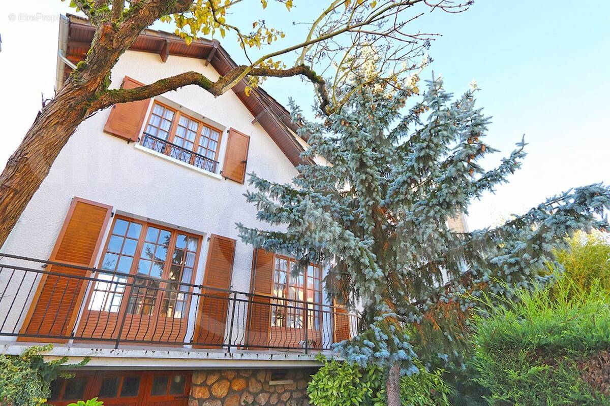 Maison à VELIZY-VILLACOUBLAY