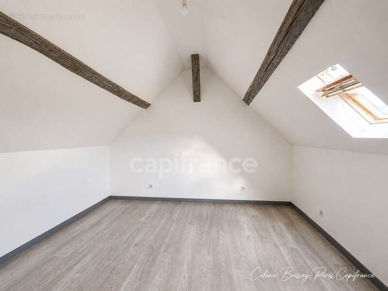 SPÉCIAL INVESTISSEURS 1 maison, 2 appartements, 1 revenu immédiat ! - photo 14