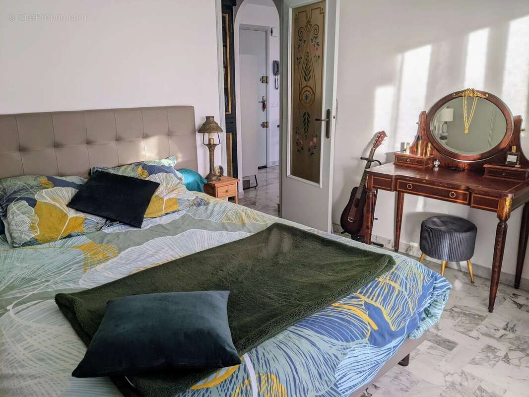 Appartement à MANDELIEU-LA-NAPOULE