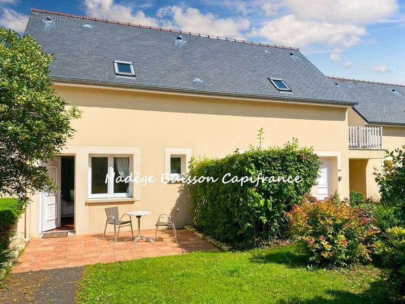 Appartement à COLLEVILLE-SUR-MER