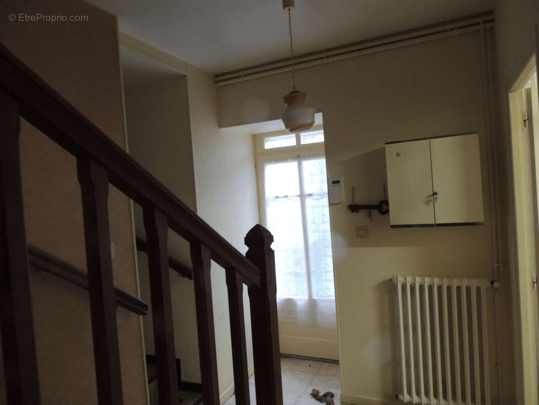 Maison à SAINT-MARTIN-DES-NOYERS