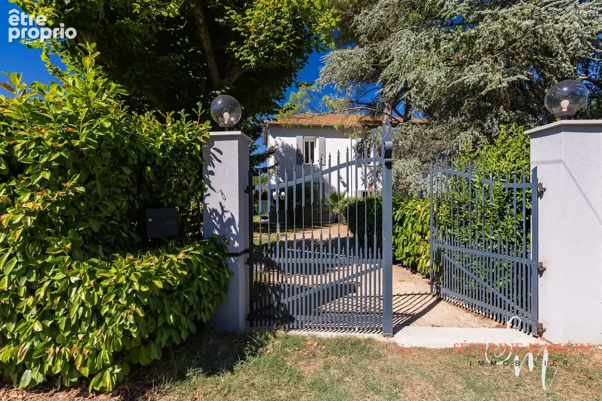 Maison 5 pièces 142 m² à vendre à Romans-Sur-Isere (26100) - photo 3