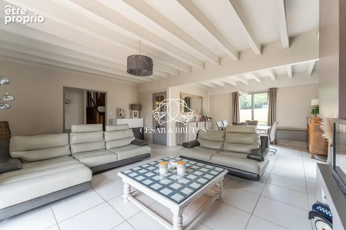 Maison 6 pièces 142 m² à vendre à Lentilly (69210) - photo 2