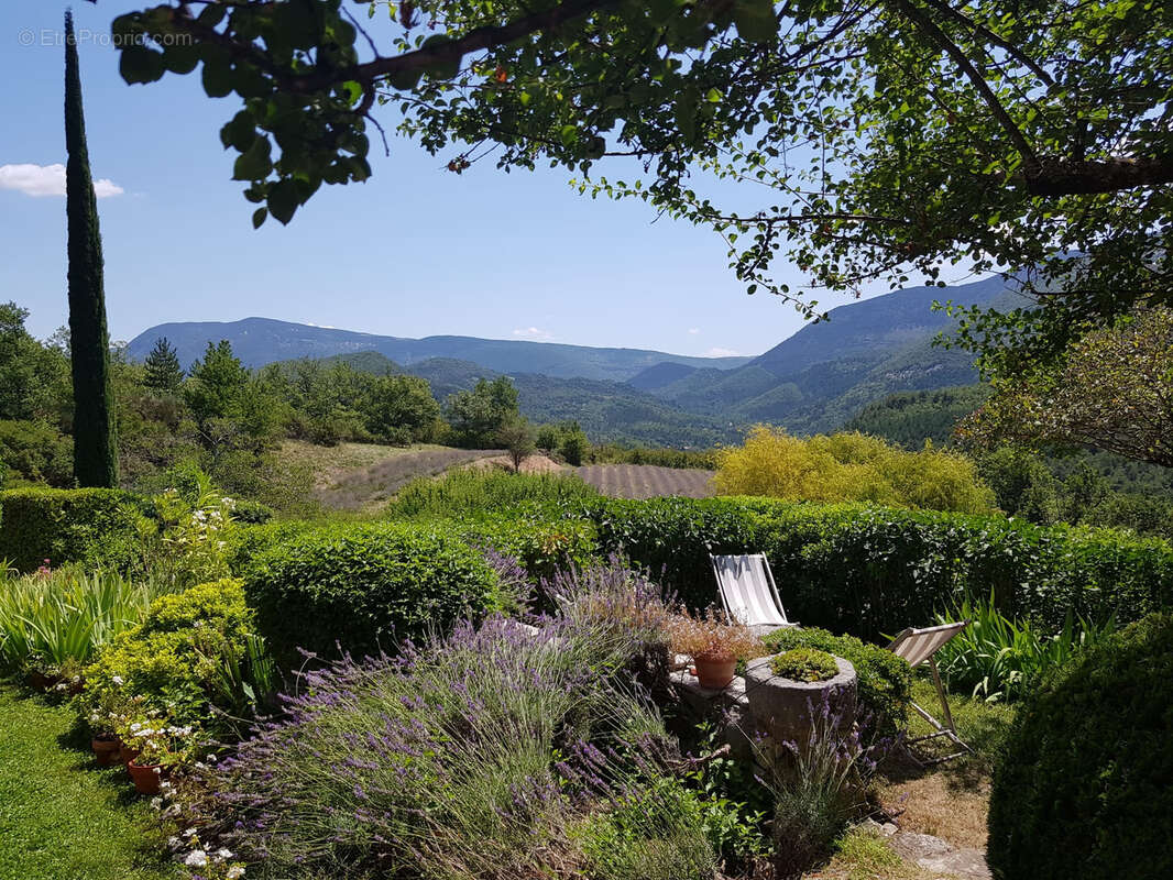 Maison à VAISON-LA-ROMAINE