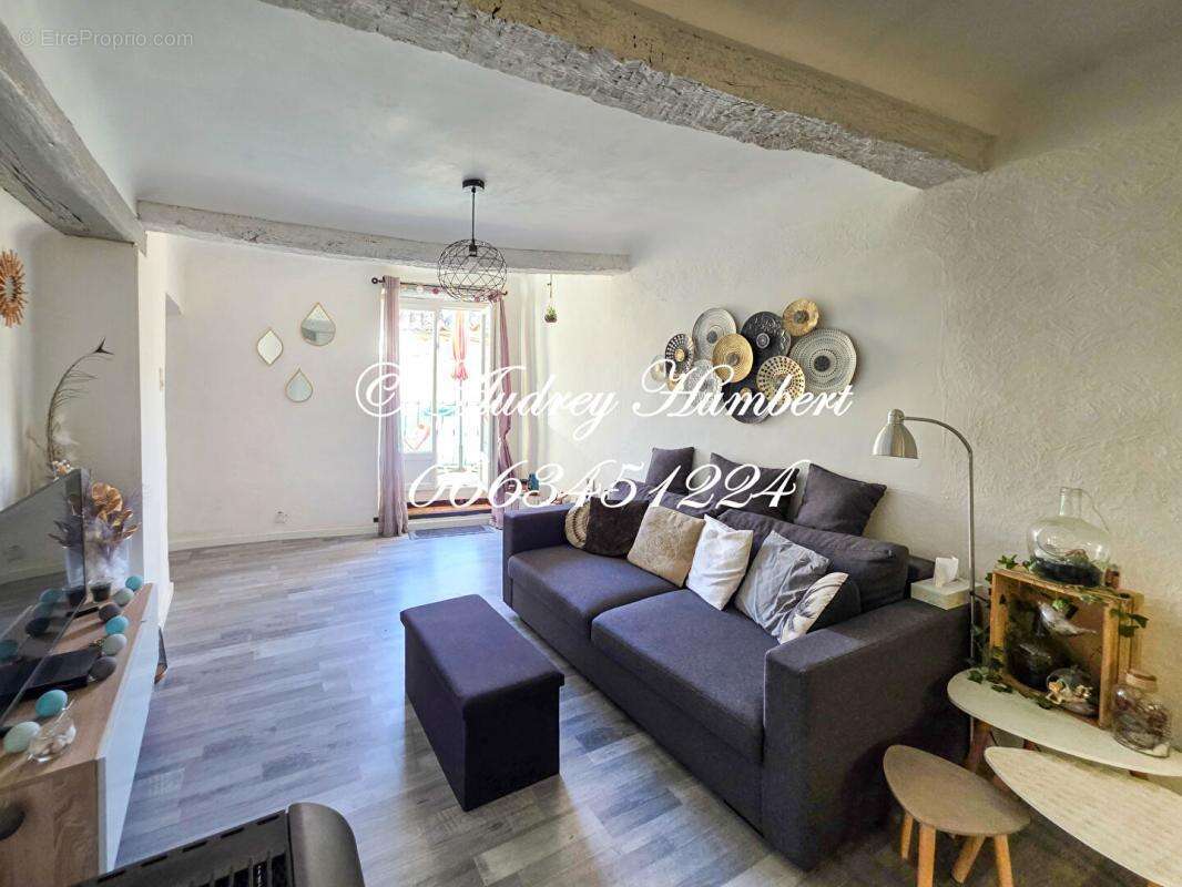 Maison à LA BASTIDE-DES-JOURDANS