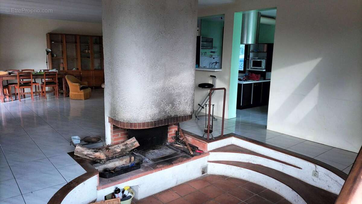 Maison à MAUVEZIN