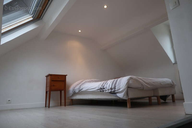 Petite maison   2 chambres   avec cour - photo 3