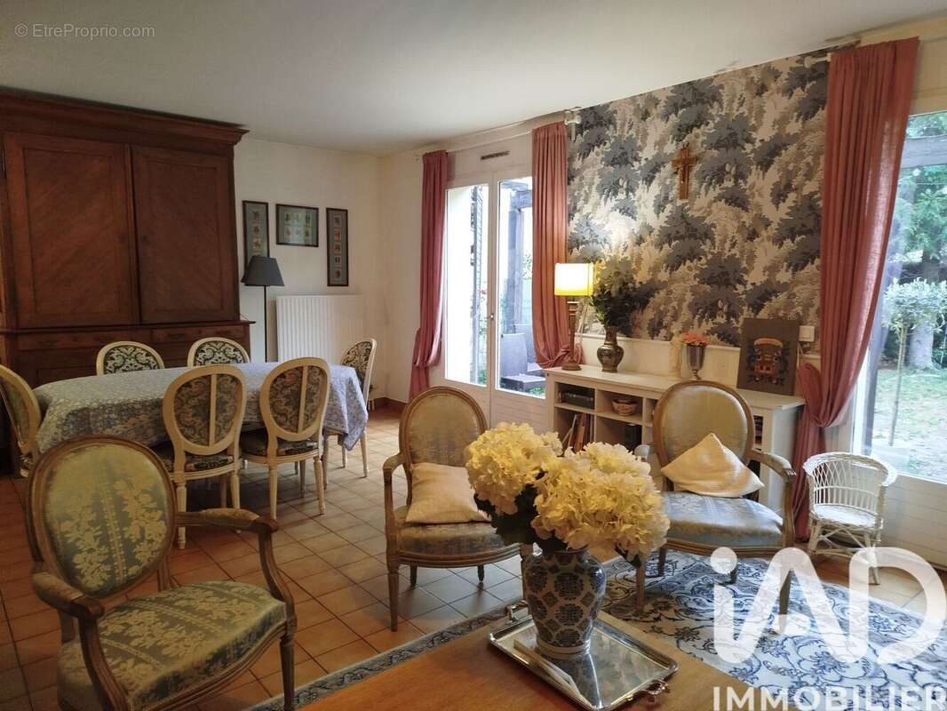 Photo 2 - Maison à LE PORT-MARLY