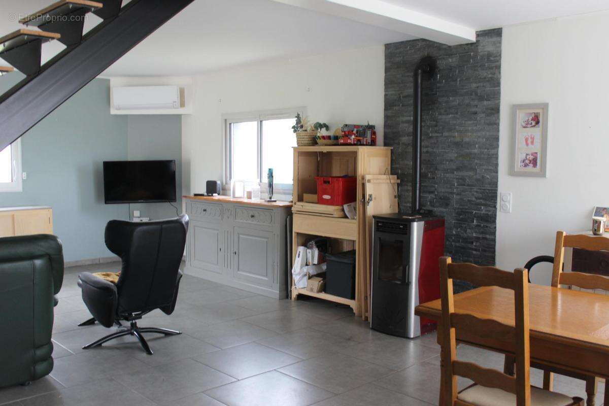 Maison avec étage à finaliser (matériaux fournis) - photo 5