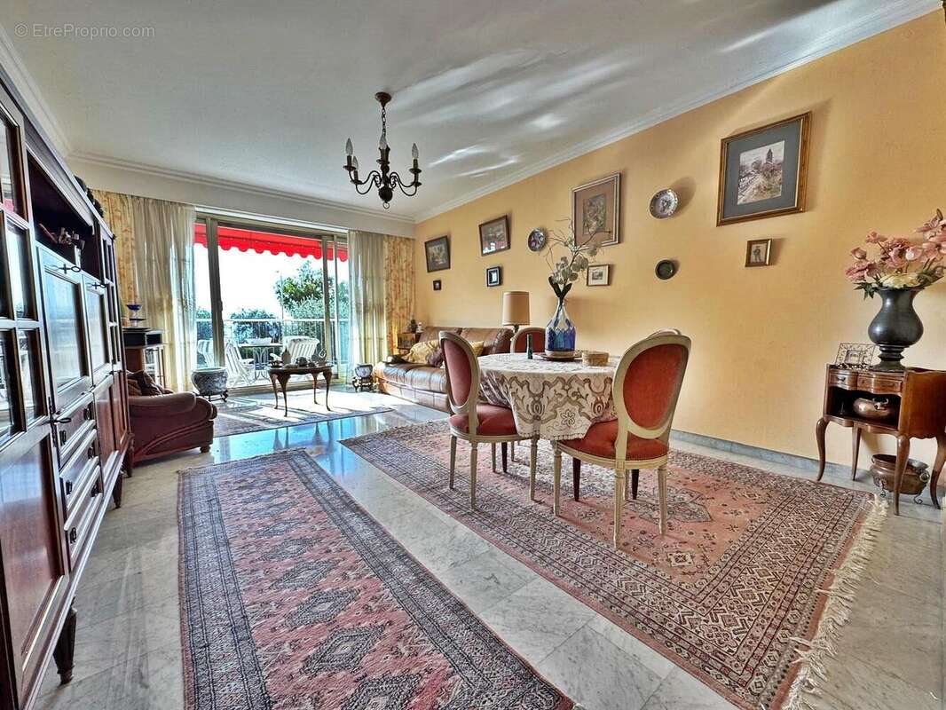   - Appartement à NICE