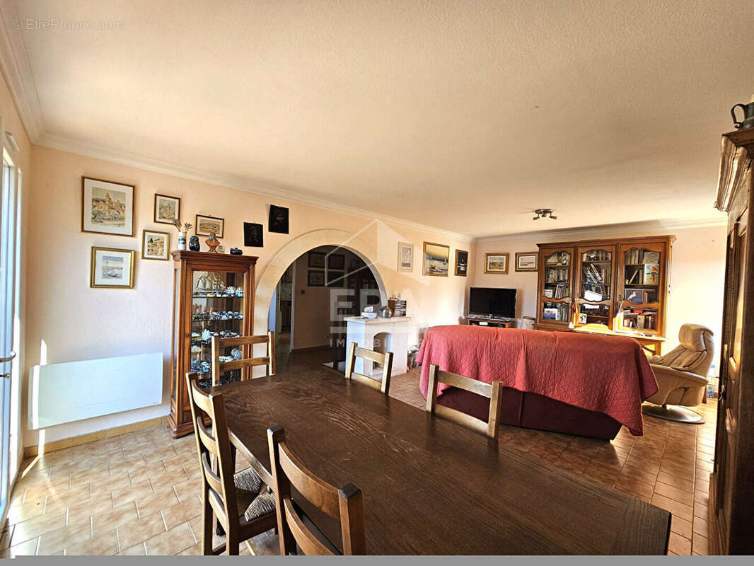 Maison à EYGUIERES