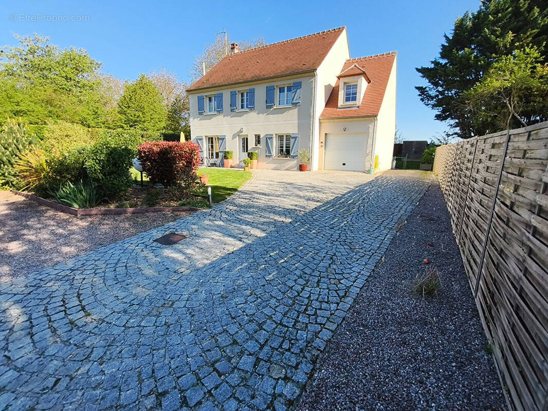 Maison à BRAISNES