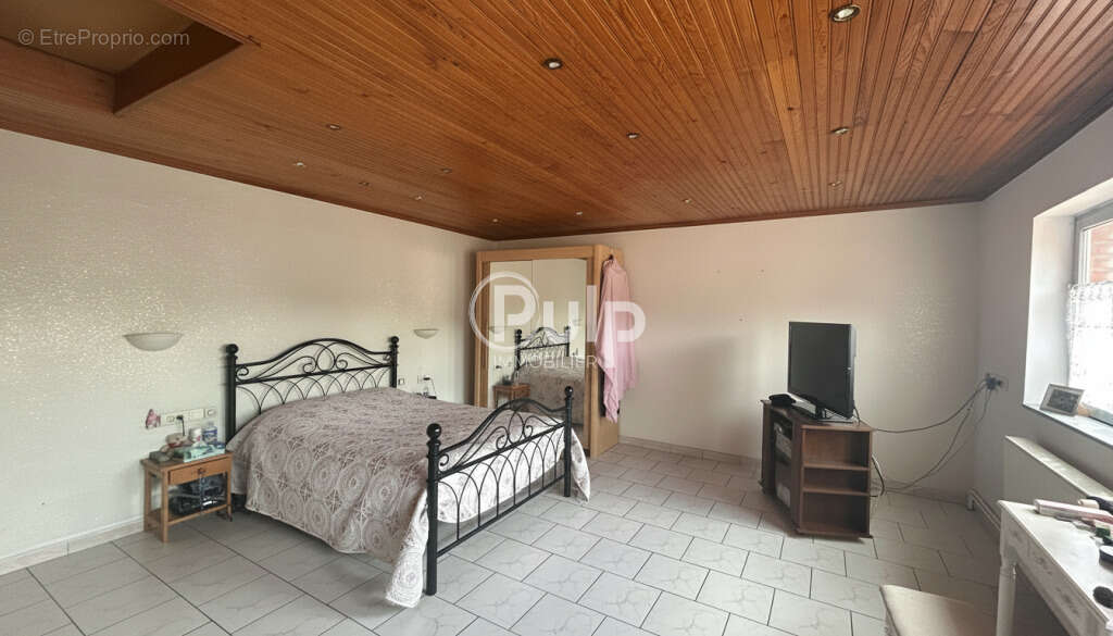 Maison à MONTIGNY-EN-GOHELLE