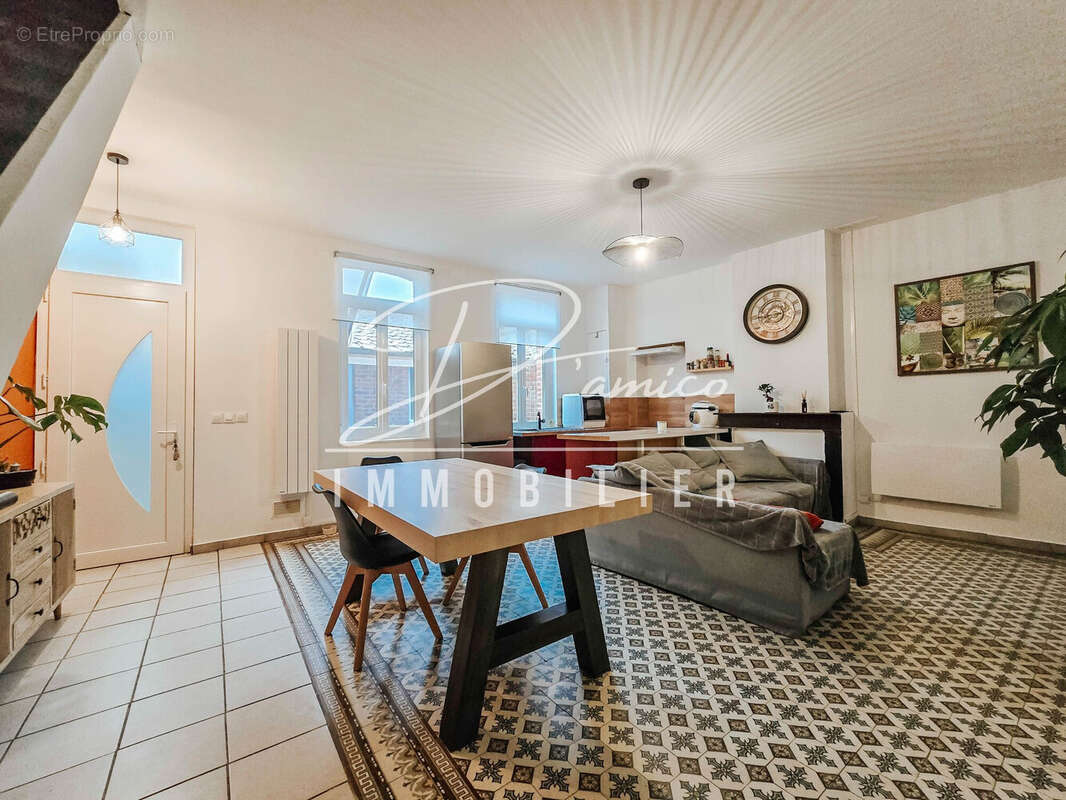 Maison à AVESNES-LE-SEC