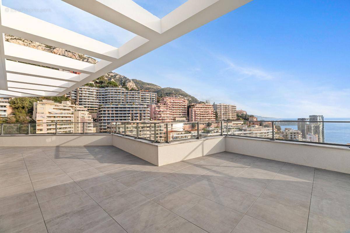 Appartement à BEAUSOLEIL