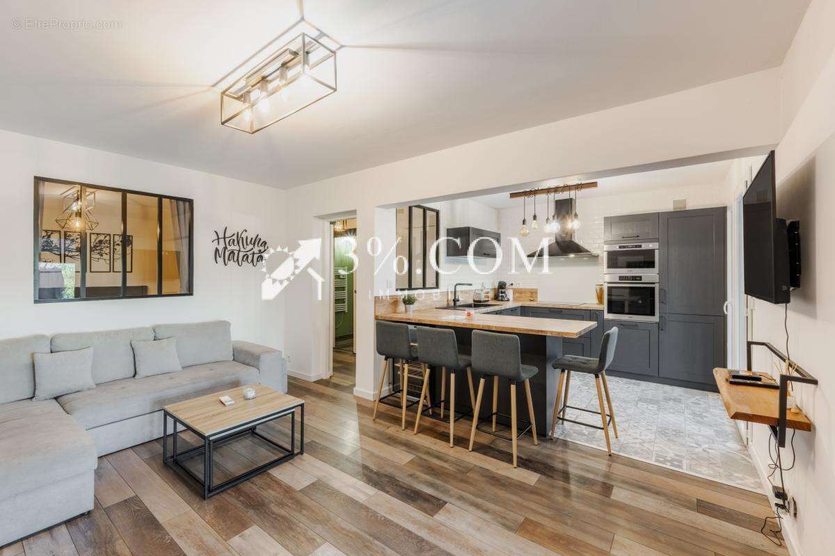 Appartement à SAINT-RAPHAEL