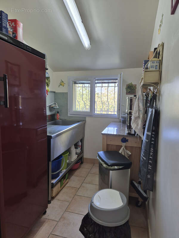 Dordogne, Périgueux, Montagrier, Maison de plain pied 205 m2, 4 chambres, terrain arboré clos, piscine sel - photo 6