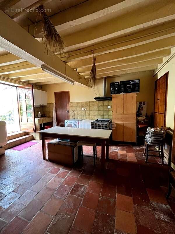 A vendre et rénover : Ancien corps de ferme 9 pièces, 6 chambres, au coeur d'un village proche de MAUVEZIN (32) - photo 14