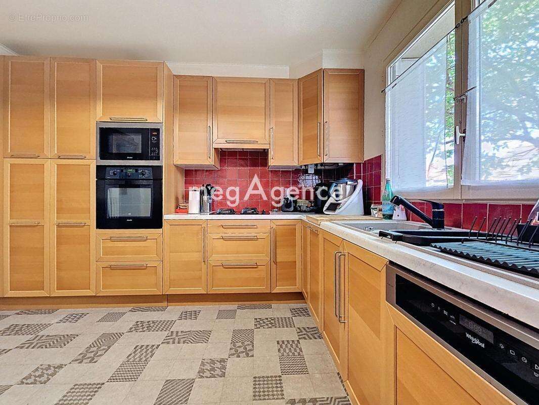 Maison familiale 4 chambres 135 m² caves et jardin - photo 5