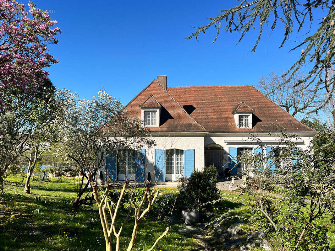 Maison à SAINTE-LIVRADE-SUR-LOT