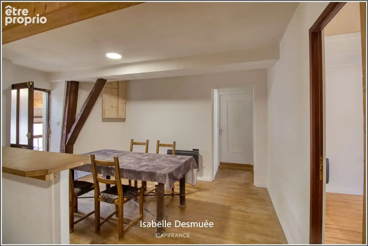 T3 rénové avec charme, dernier étage lumineux, à deux pas de la gare de Voiron - photo 6