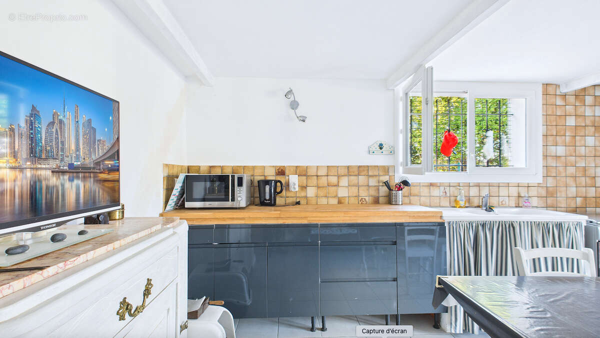 Maison à CARQUEIRANNE