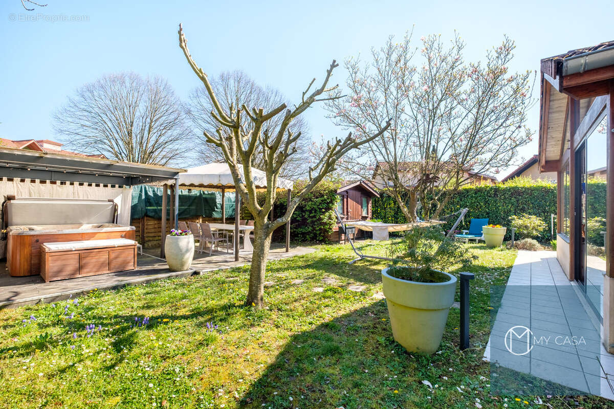 Maison à RILLIEUX-LA-PAPE