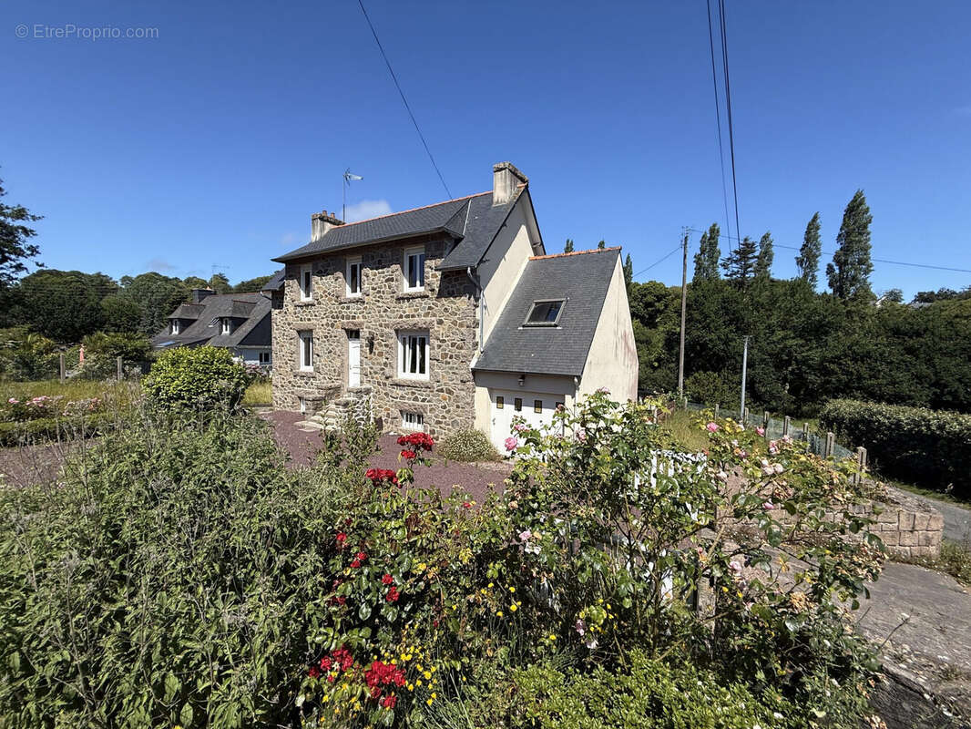 Maison à SAINT-QUAY-PERROS