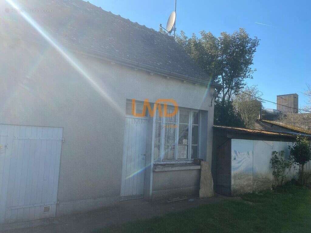 Maison à PEZOU