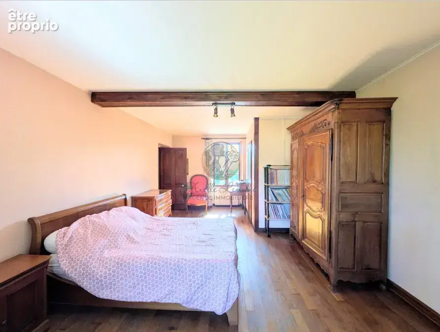 Rare à Saint-Genis-Laval   Maison d'une surface de 200m2 sur 810m2 de terrain - photo 9