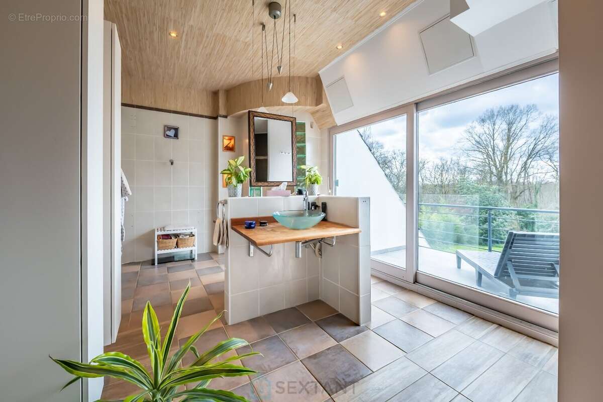 Villa d'architecte à 35 mn de Paris gare de Lyon. A 15 minutes de trois magnifiques golfs ! (golf Fontainebleau, Cély et Coudray - photo 17