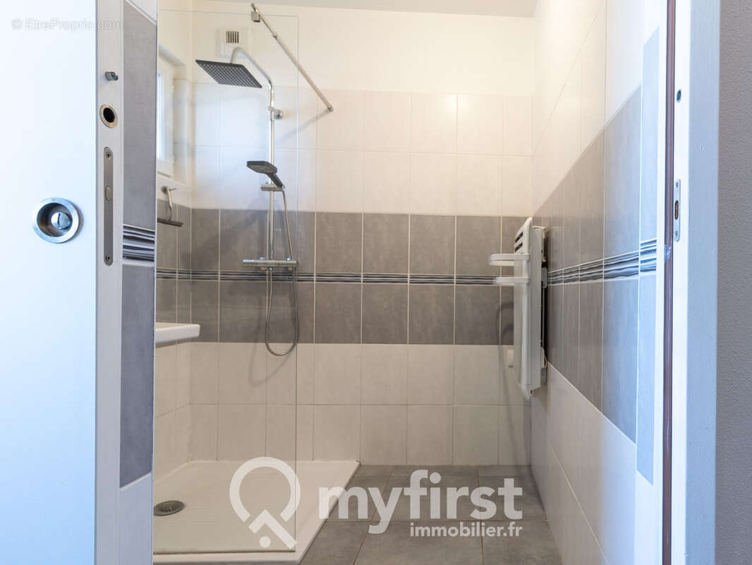 Appartement à LA VALETTE-DU-VAR
