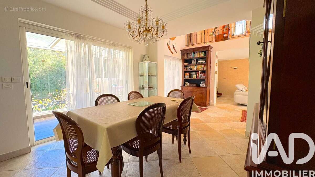 Photo 8 - Maison à SAINT-RAPHAEL