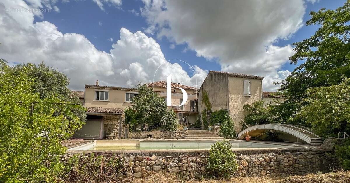 Maison à VALLON-PONT-D'ARC