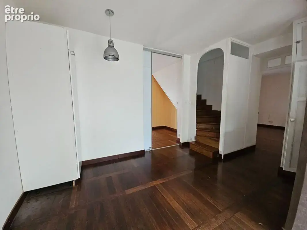 Quartier de la Mairie. Maison 97m² sur une parcelle de 333m² - photo 4
