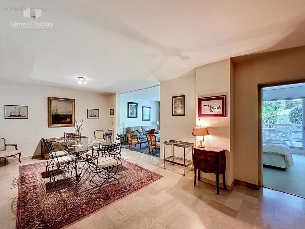 Appartement à EVIAN-LES-BAINS
