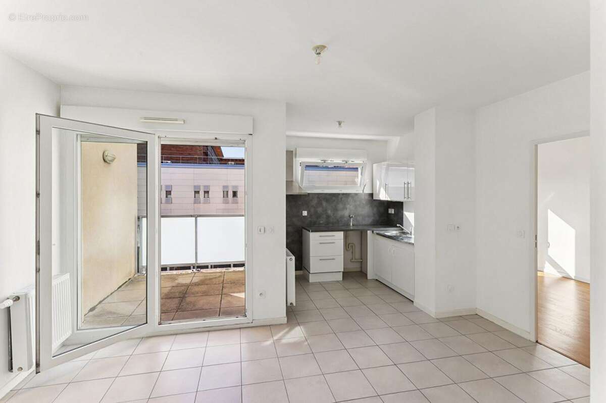 Appartement à LYON-8E