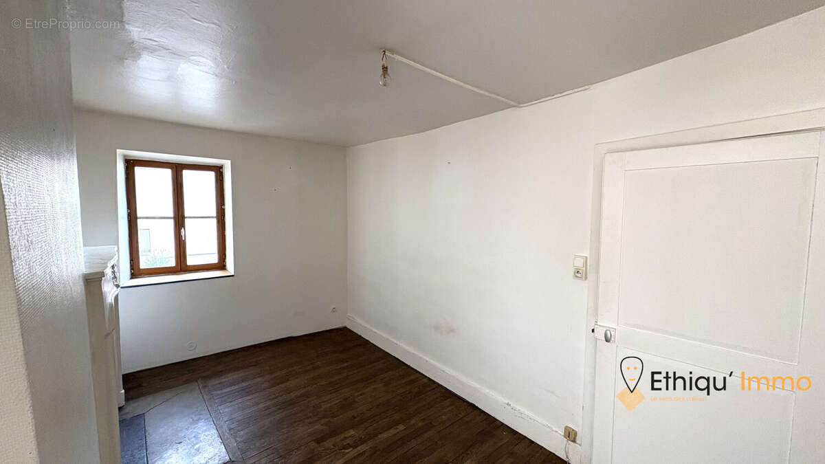 Maison à BAR-SUR-AUBE