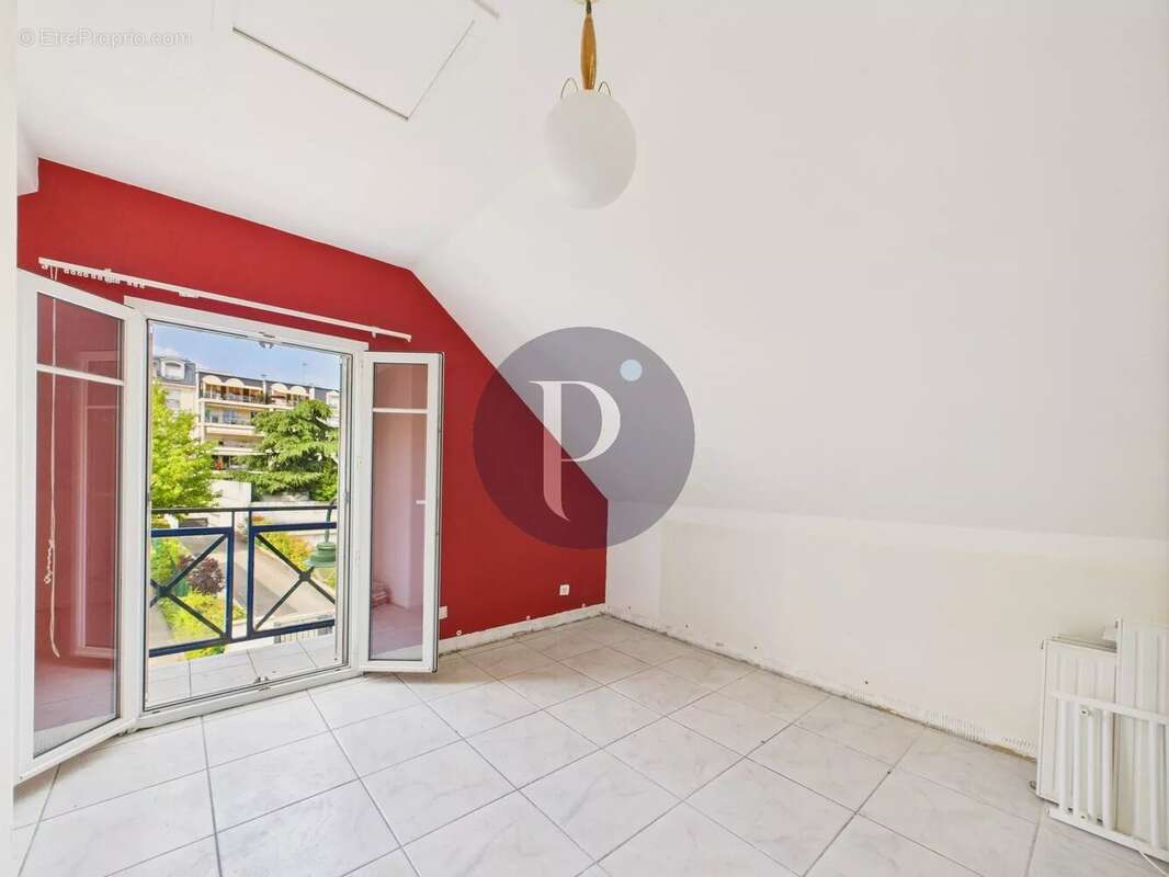 Maison à LE PLESSIS-ROBINSON