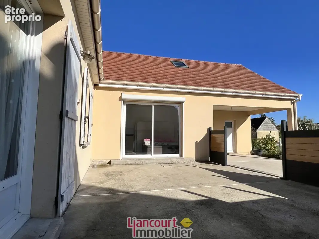 maison récente avec 6 chambres secteur saint just en chausée - photo 13
