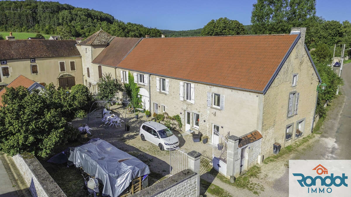 Maison à MOLOY