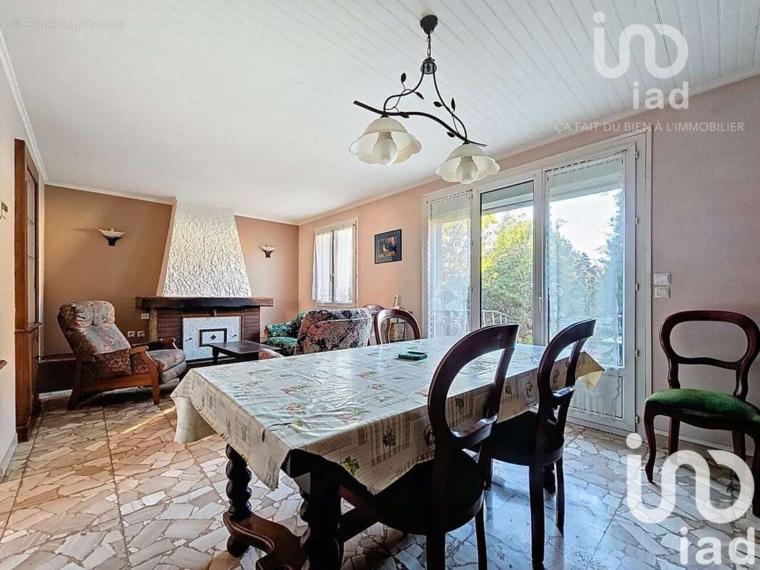 Photo 2 - Maison à LIMEIL-BREVANNES