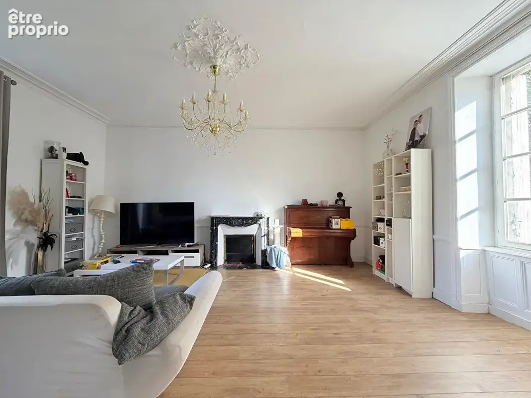 Maison de maitre a coesmes ! - photo 2
