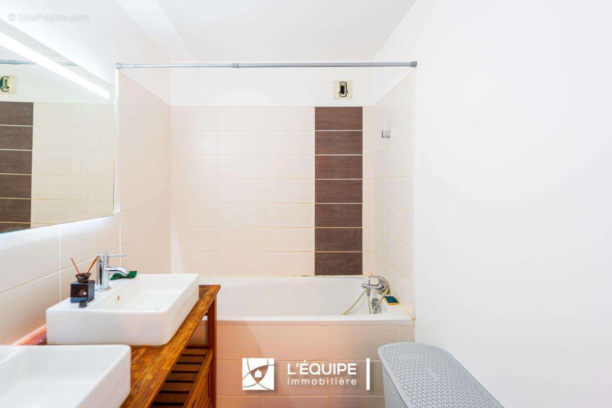 Appartement à SAINT-DENIS