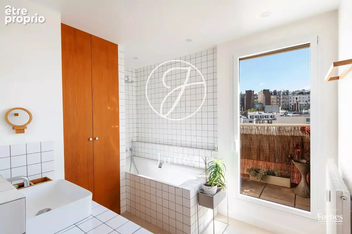 Paris 18e - MARCADET / LAMARCK - Appartement - 3 pièces - 80,03m² Carrez - 2 chambres -  Terrasse et 2 balcons de 29m² - Dernier - photo 13