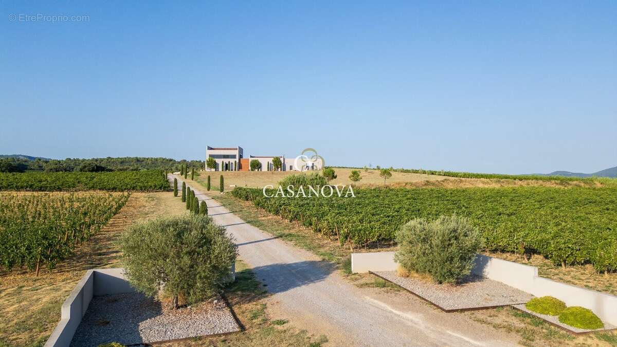 Maison à MONTPEYROUX