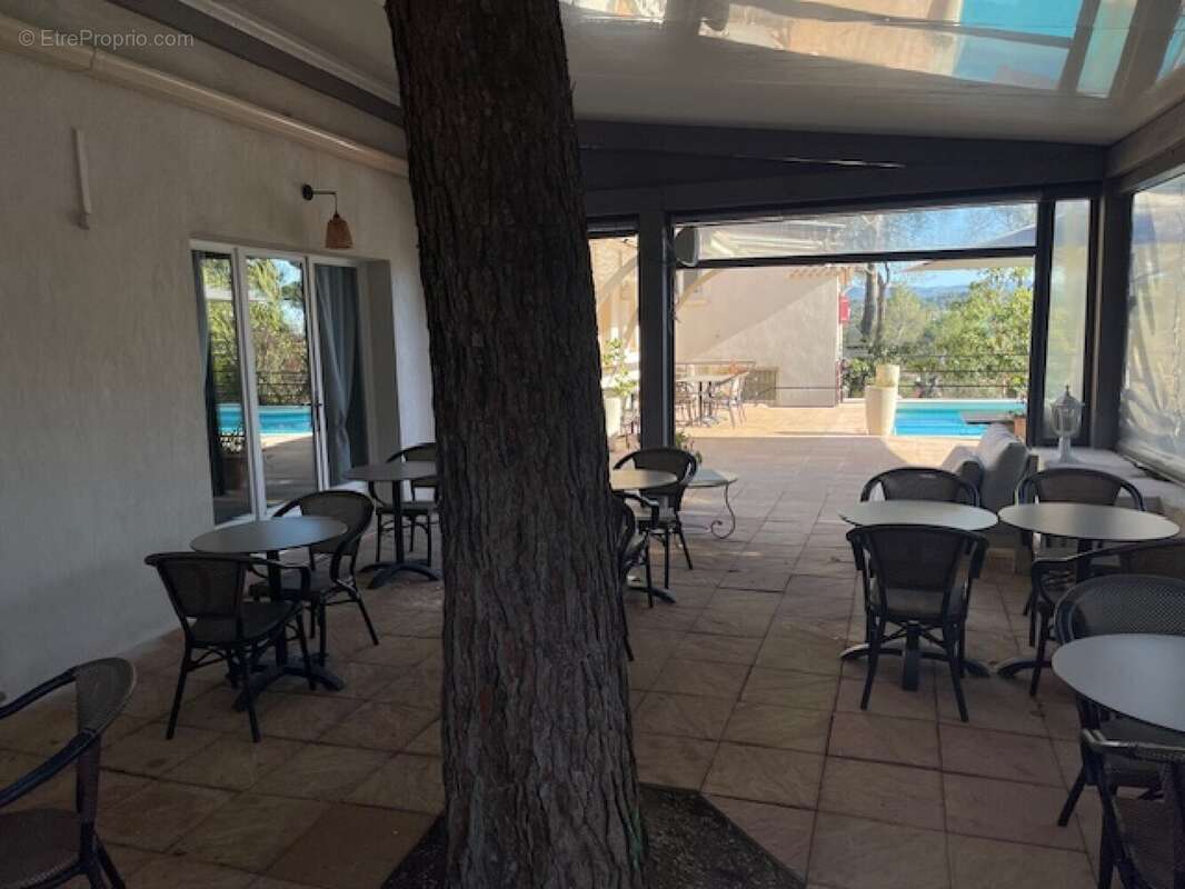 Commerce à AIX-EN-PROVENCE