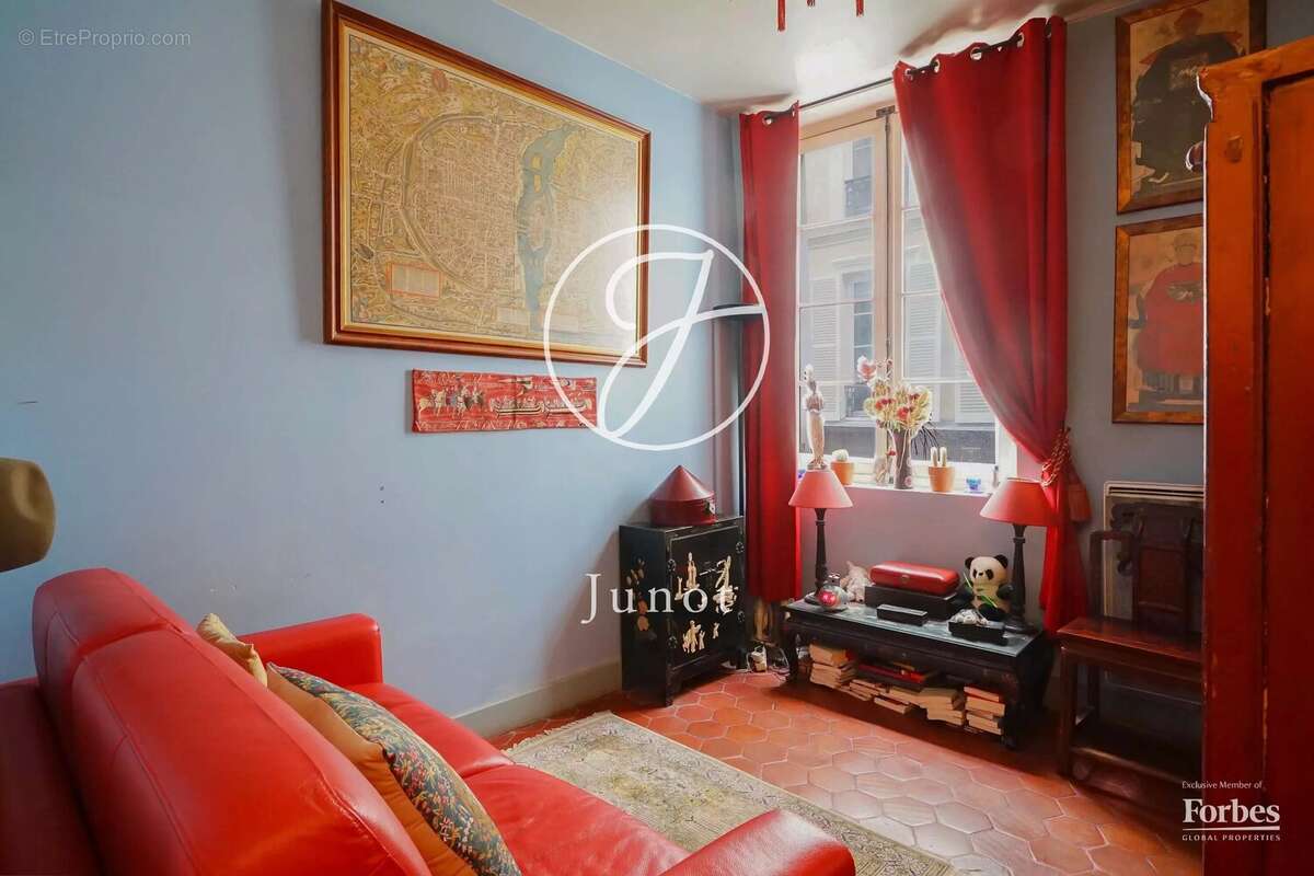 Appartement à PARIS-7E