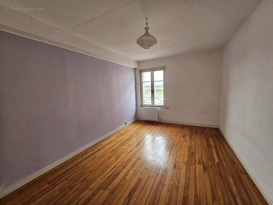 Maison à VERDUN-SUR-LE-DOUBS